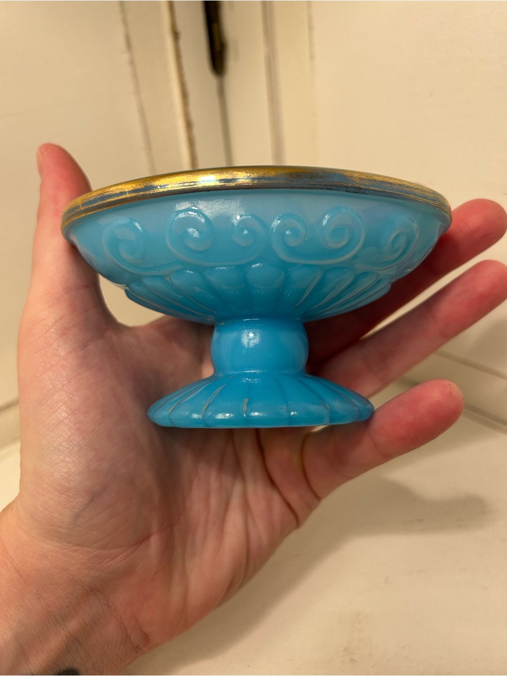 Avon Bristol Blue Soap/Trinket Dish w/ gold trim